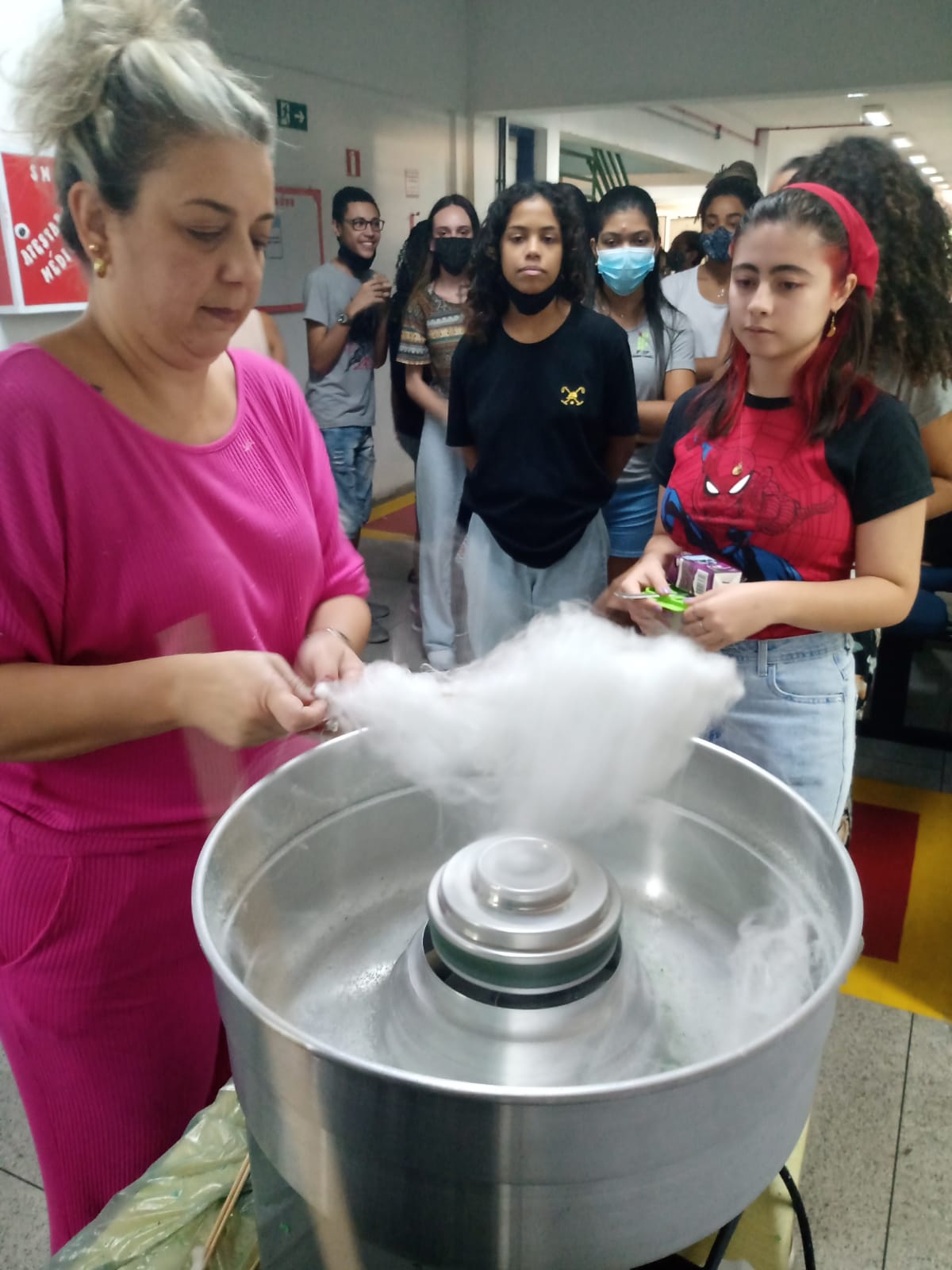 ALGODAO DOCE SIM E FILA